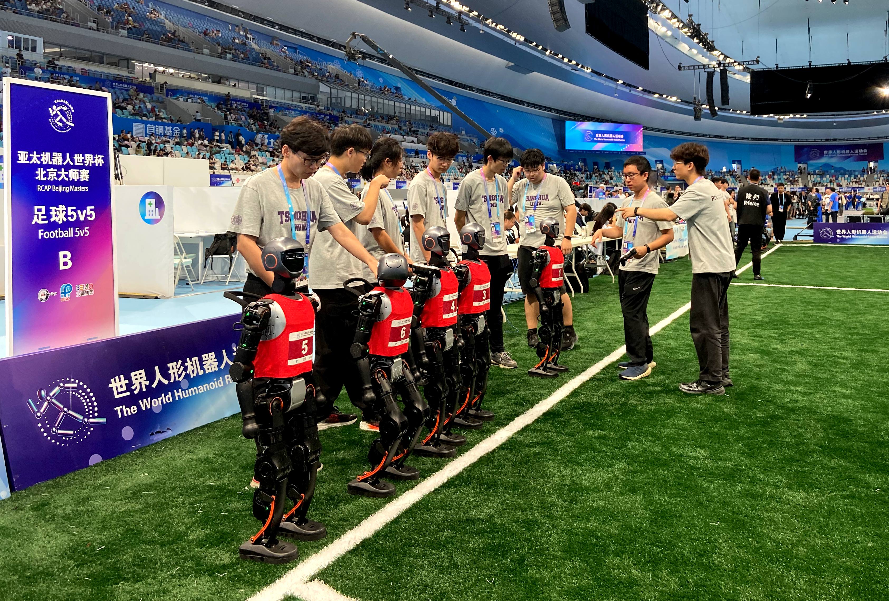 赛世界冠军, 面对机器人, 学习 赛世界冠军, 面对机器人, 学习