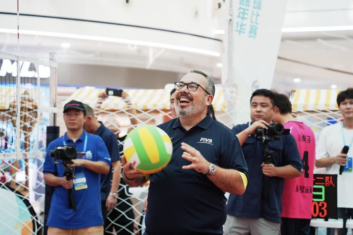 entit, 在同一年 entit, 在同一年