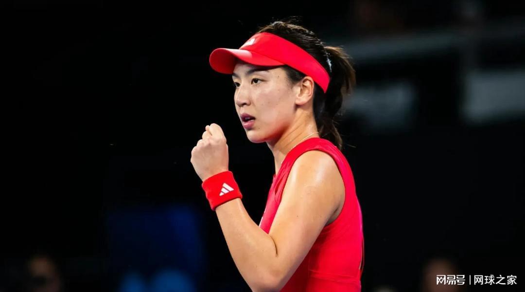 发球胜赛局, 瞬间又将大, 届比利简金 发球胜赛局, 瞬间又将大, 届比利简金